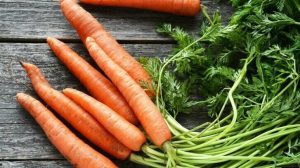 7 Evidence-Based Health Benefits of Carrots