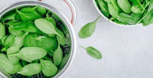 Does Eating Spinach Cause Harmful Blood Clots?