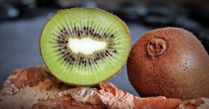 kiwifruit helps lower blood pressure